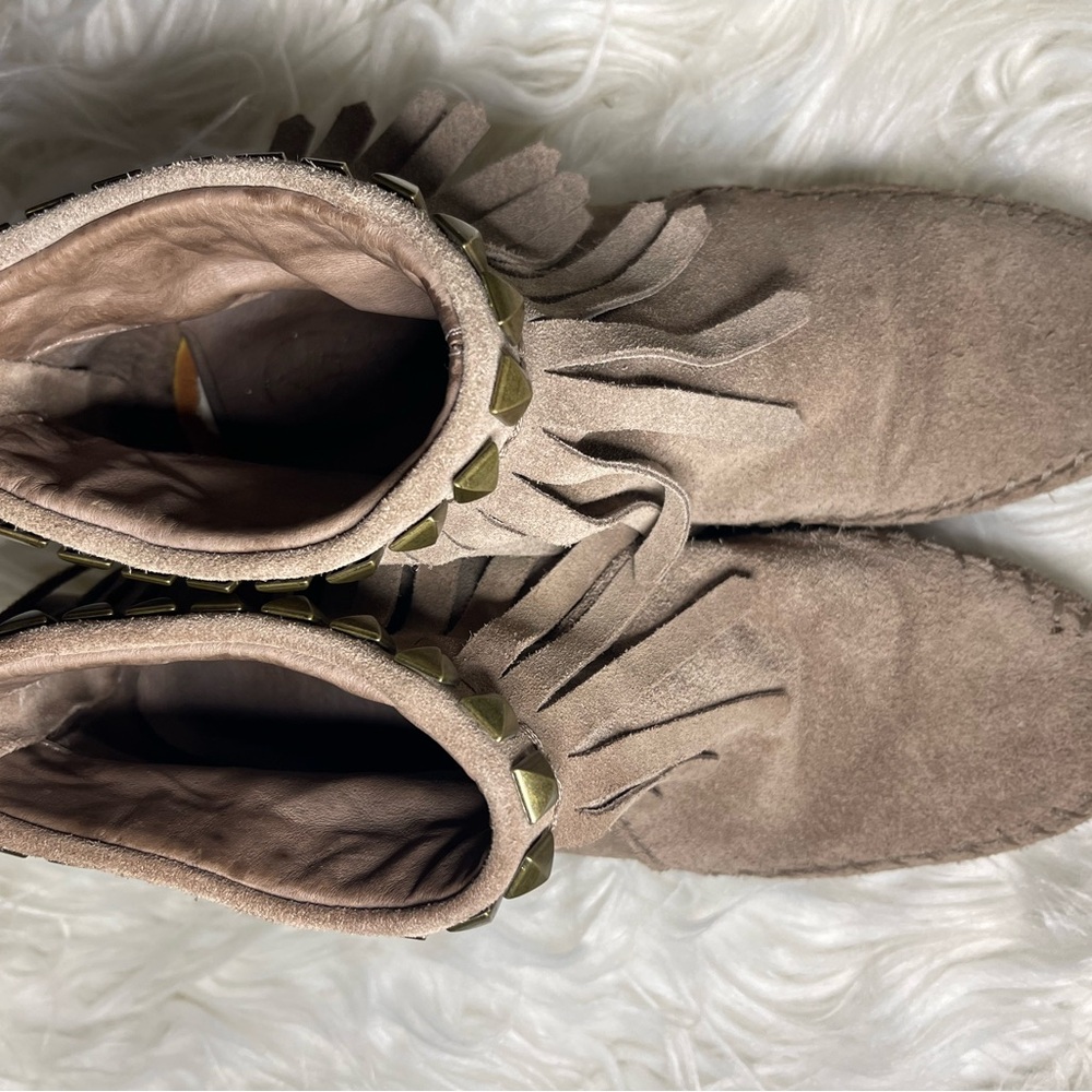 ASH Squaw Fringe Suede Ankle Boots - Tan